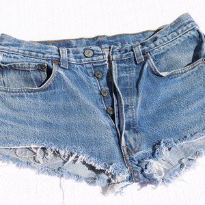 Levi's 501 Daisy Dukes cut-off jeans.